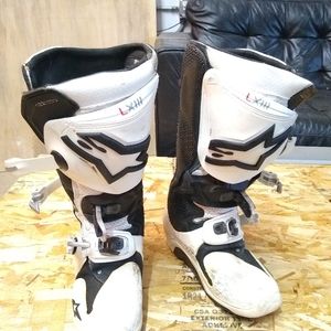 Alpinestars Tech 10 dirt bike boots
